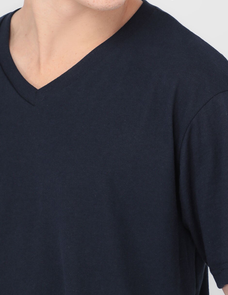 Playera cuello V para hombre 4