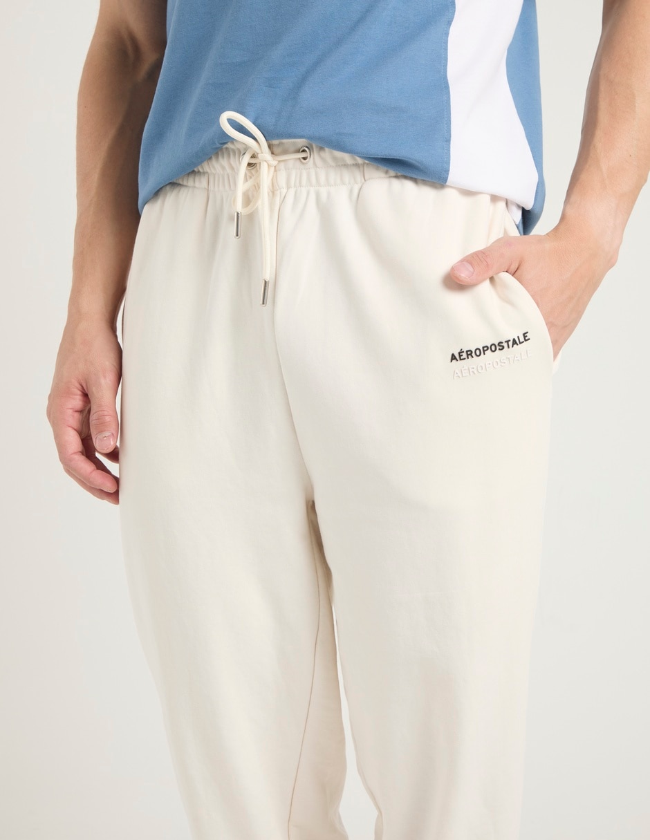 Jogger straight con bolsillos para hombre 14