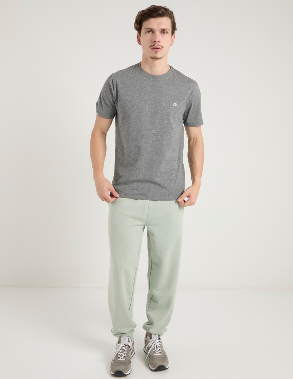 Jogger straight con bolsillos para hombre 12