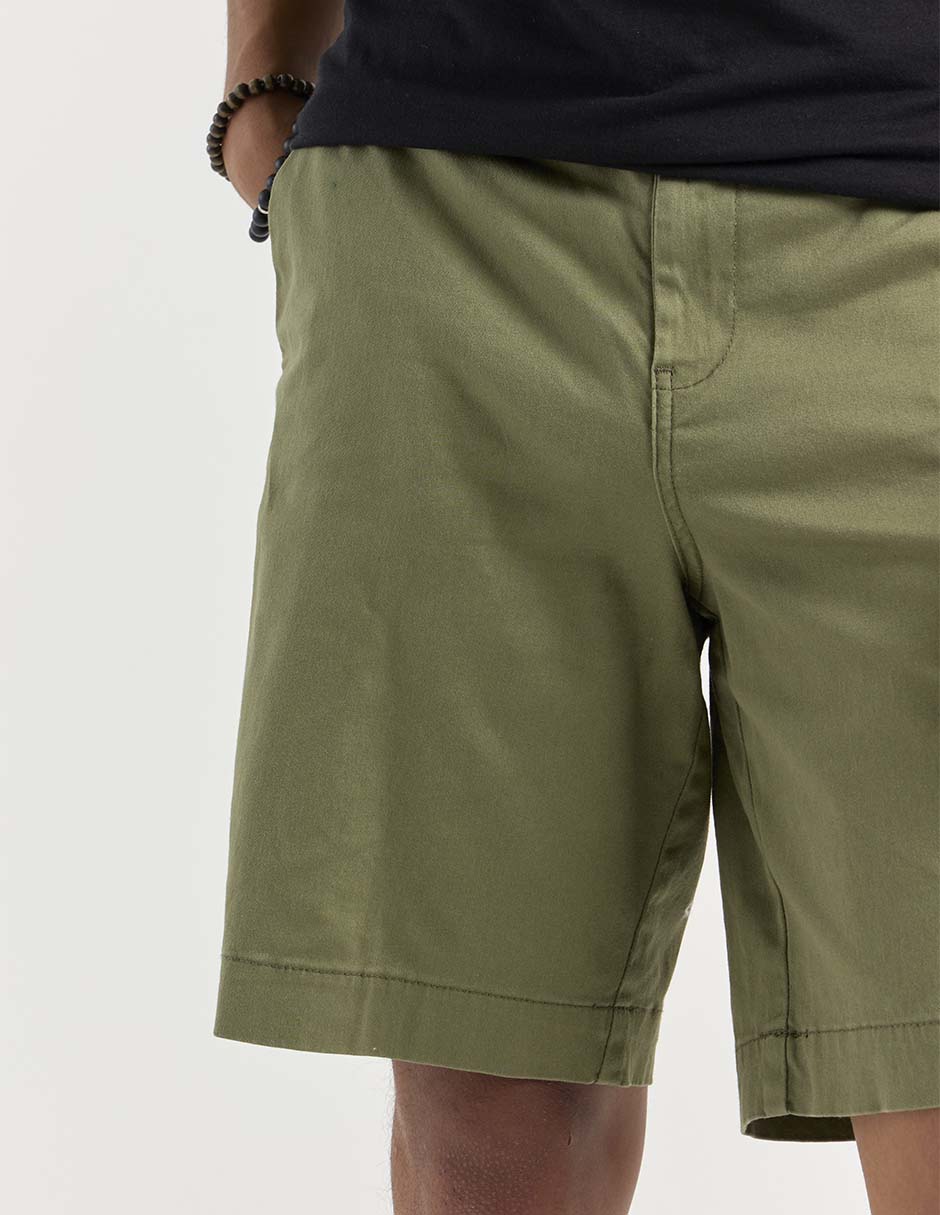 Bermuda Aéropostale de gabardina para hombre