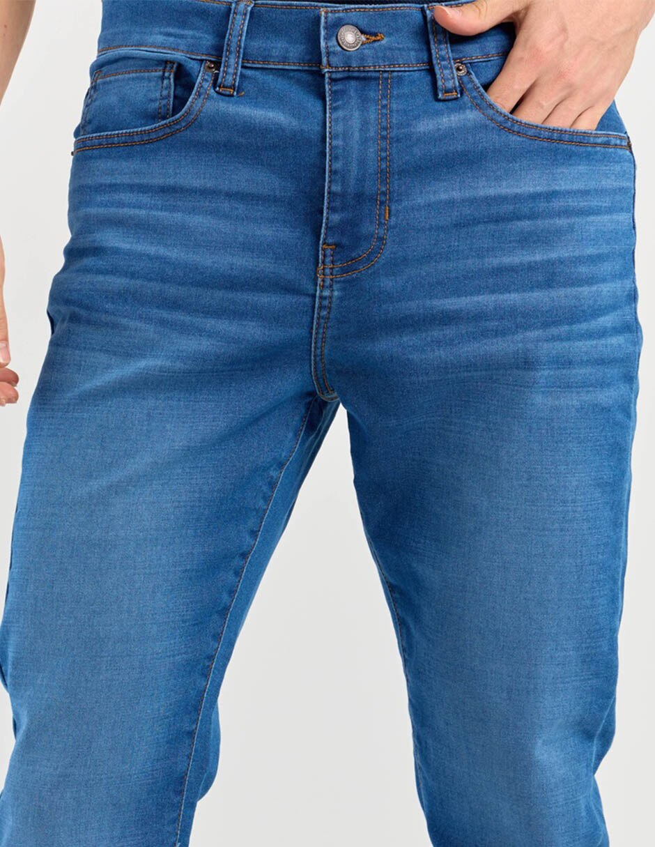 Jeans straight lavado obscuro para hombre 3