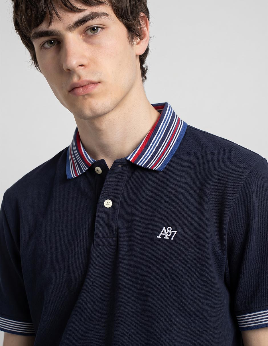 Azul marino
