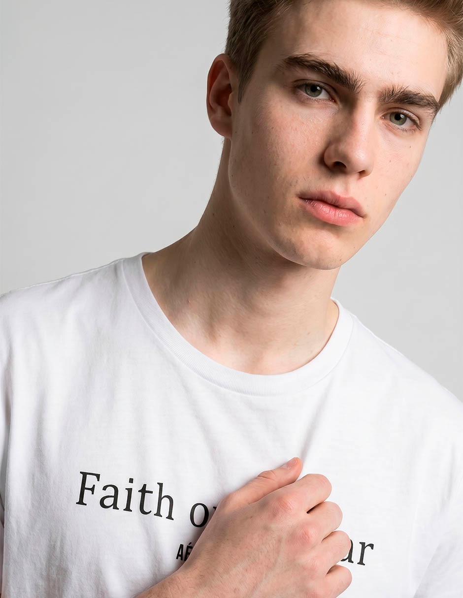 Playera Aéropostale cuello redondo para hombre 4