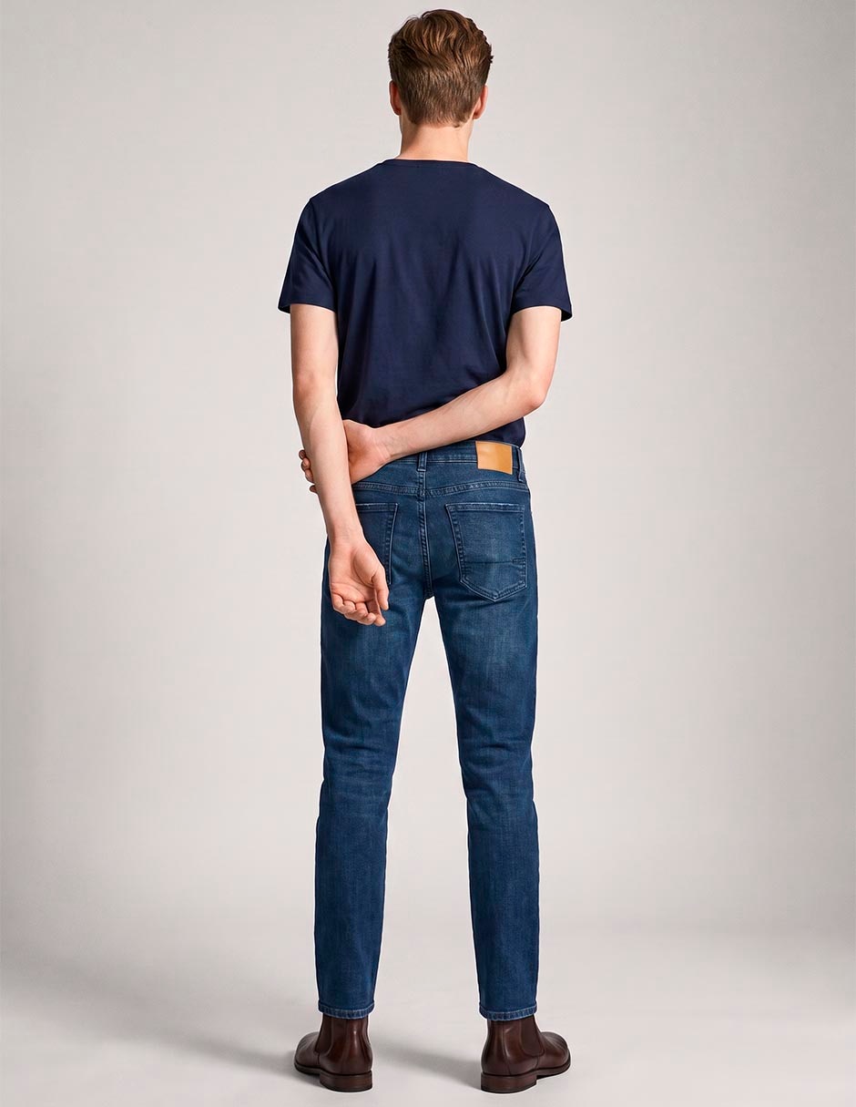 Jeans straight lavado stone wash para hombre 3