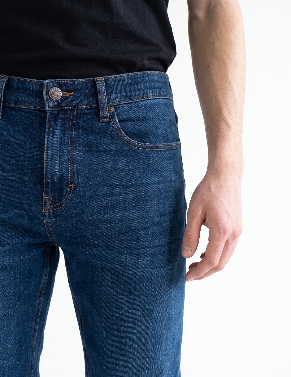 Jeans slim lavado whisker para hombre 4