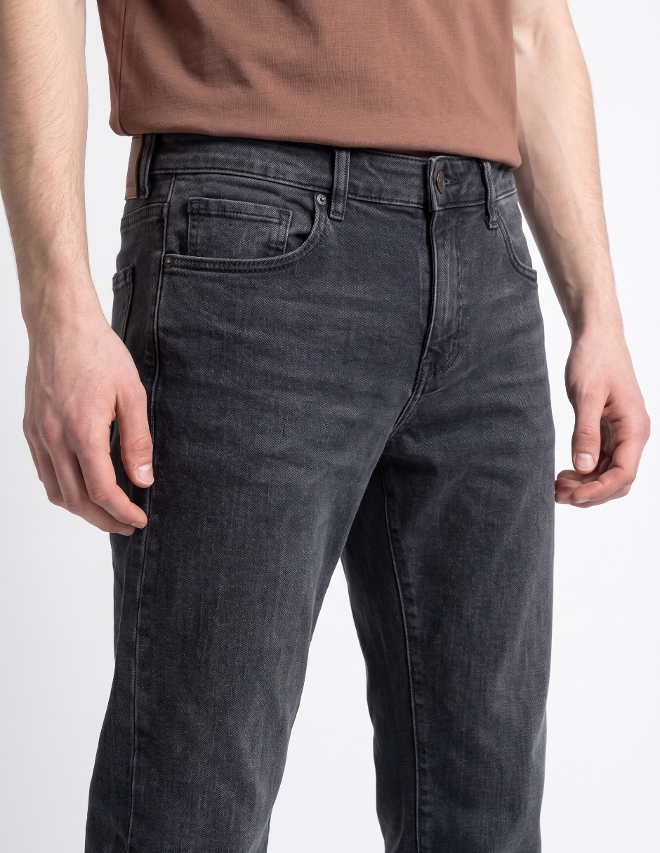 Jeans straight para hombre 4
