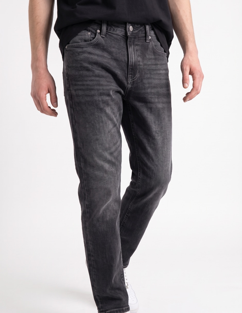 Jeans straight lavado stone wash para hombre 4
